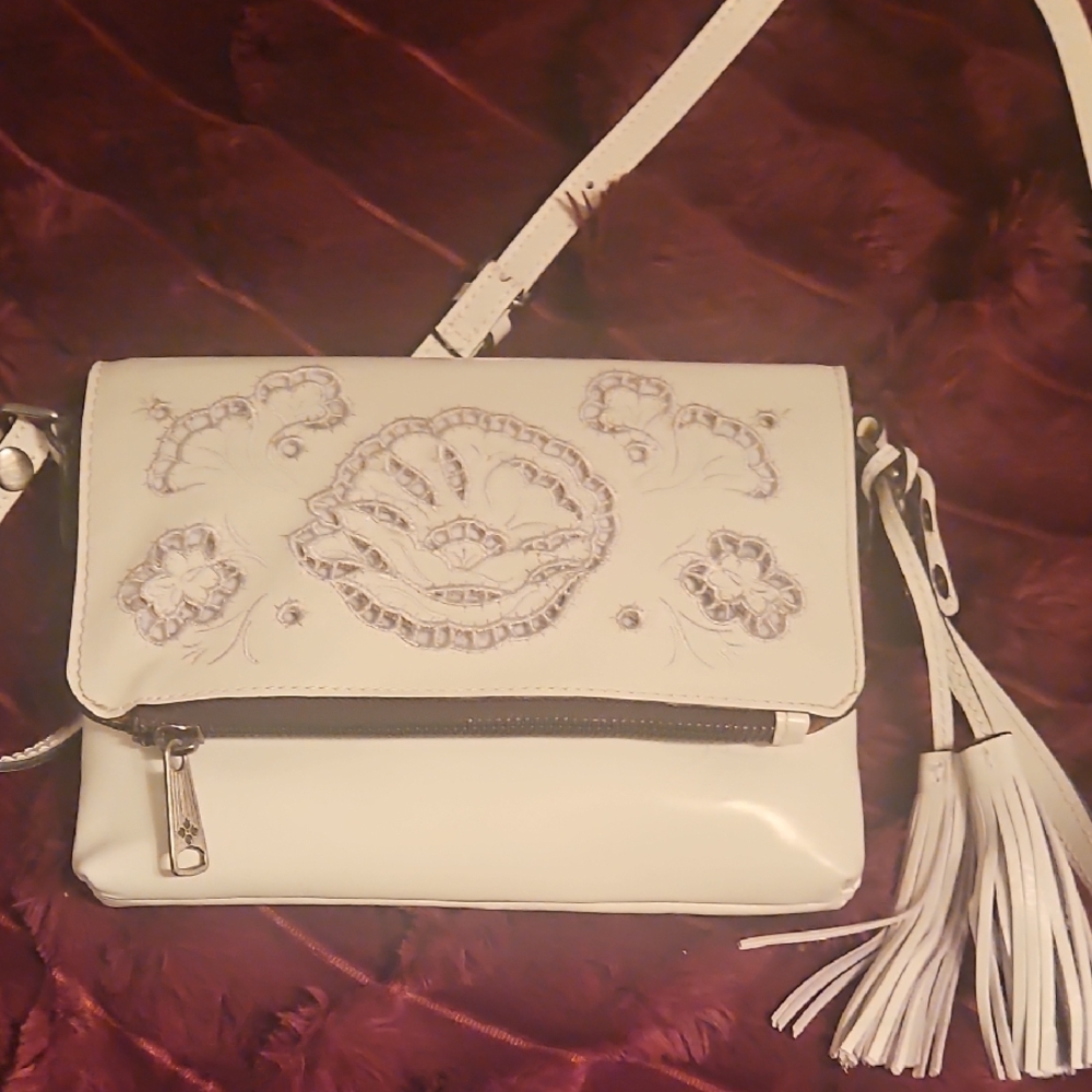 Elegant White Floral Embroidered Women's Bag
